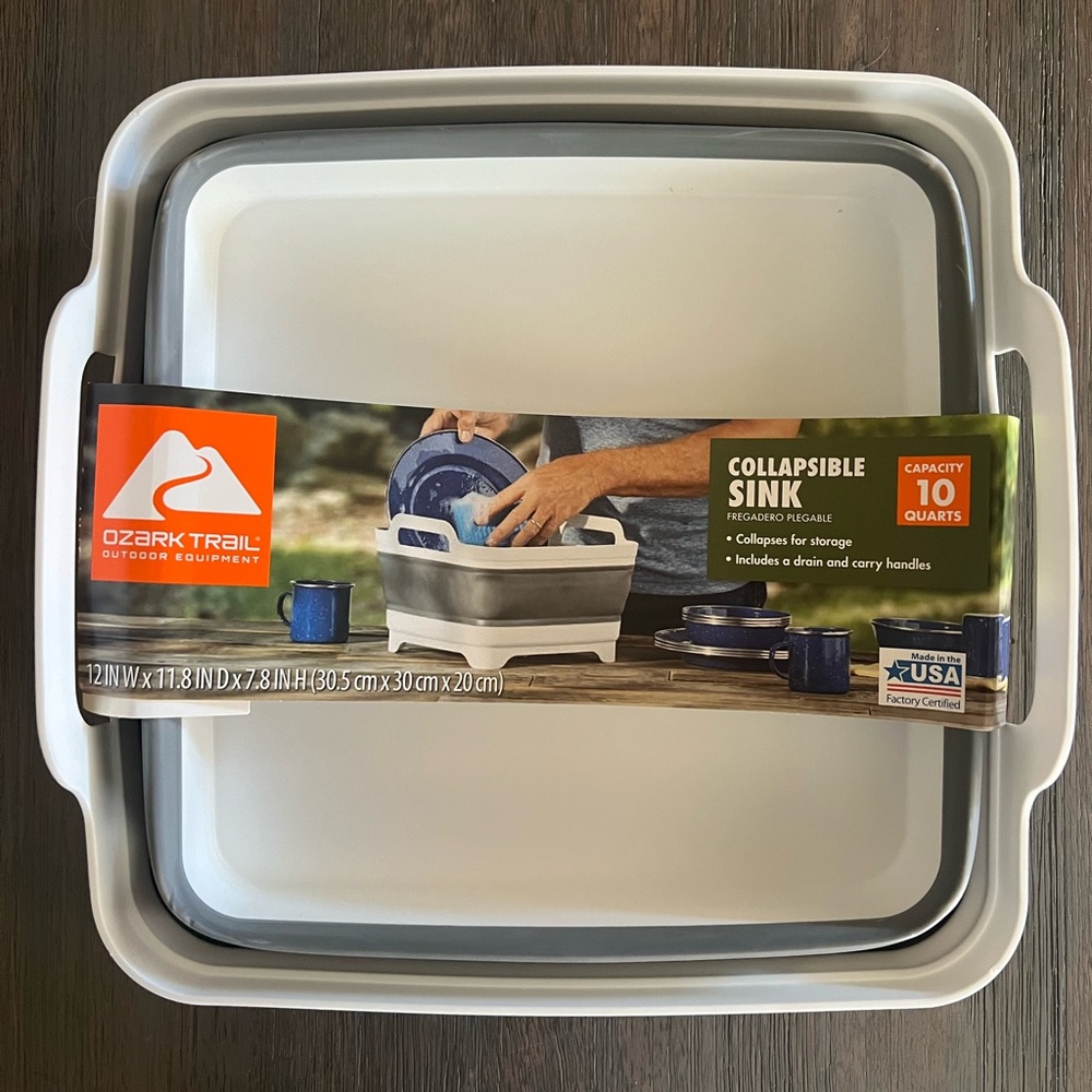 Collapsible sink